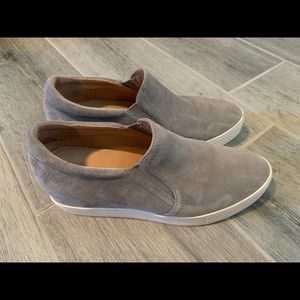 Only worn 3 times